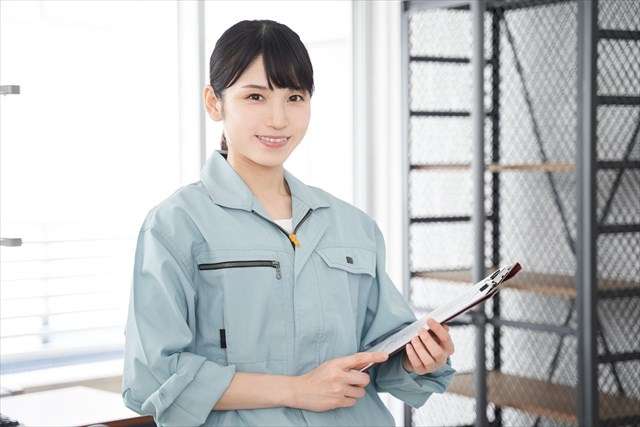 大阪社労士事務所：制服・作業服への着替え時間は、労働時間？